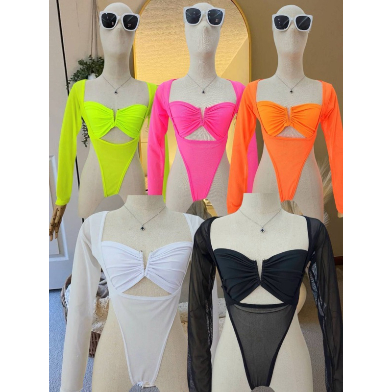 💸ร้านบุกบุ๊ยยย💸บอดี้สูท ซีทรูสีสะท้อนแสง  บอดี้สูท โชว์อก แต่งอะไหล่ตัวVยืดเยอะ แซ่บไม่ไหวจ้า (FF45)