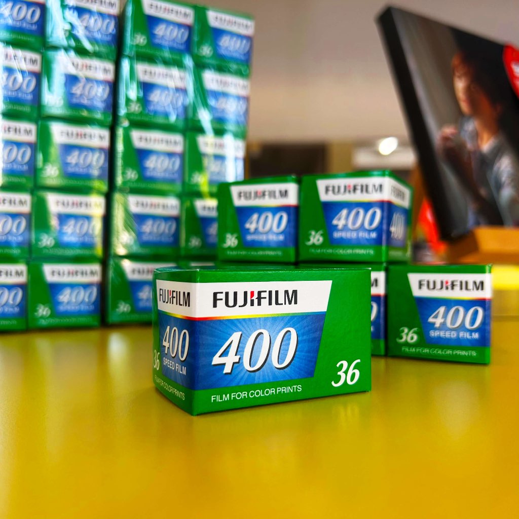 ฟิล์มสีฟูจิ Fujifilm ความไวแสง 200 400 ขนาด 135 ถ่ายได้ 36 รูป