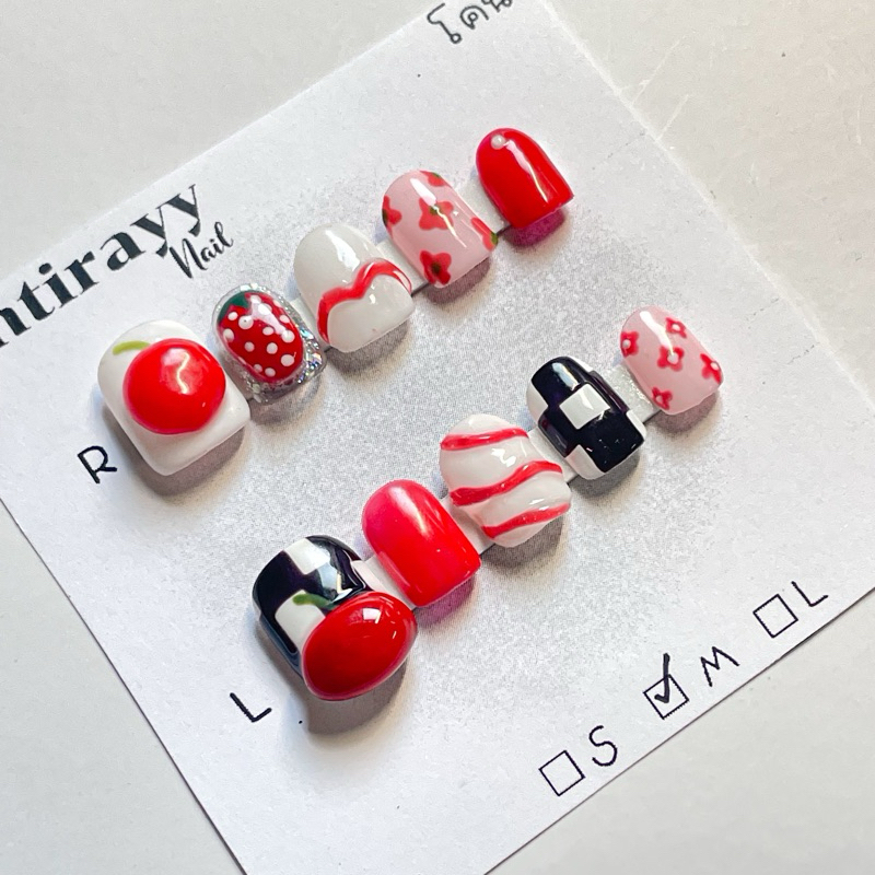 (1)   เล็บเจล⚡️พร้อมส่ง✅ (1-3วัน) เล็บปลอม เล็บเจลแท้ พร้อมตะไบและกาว