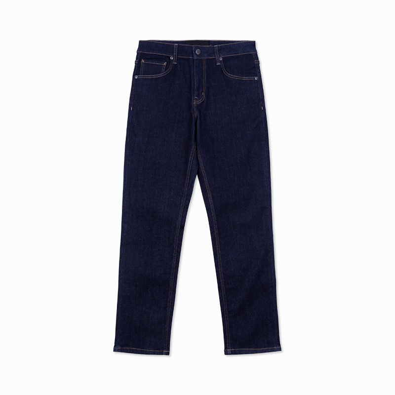 WARRIX กางเกงยีนส์ Tapered Straight - Jeans Essential (LP-244JEMW104)
