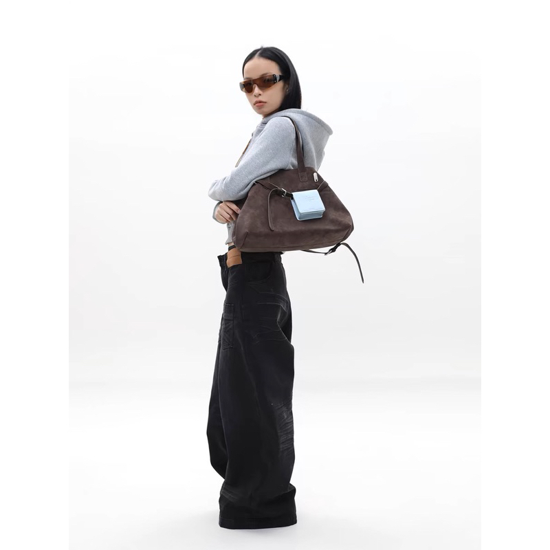 (Preorder) Jandress-suede bag สามารถใช้โค้ดลดได้สูงสุด 30%