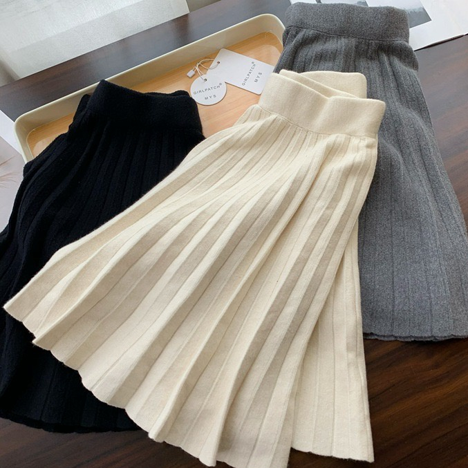 พร้อมส่ง  กระโปรง กระโปรงลายพลีท ผ้าไหมพรม (Freesize) 5สี