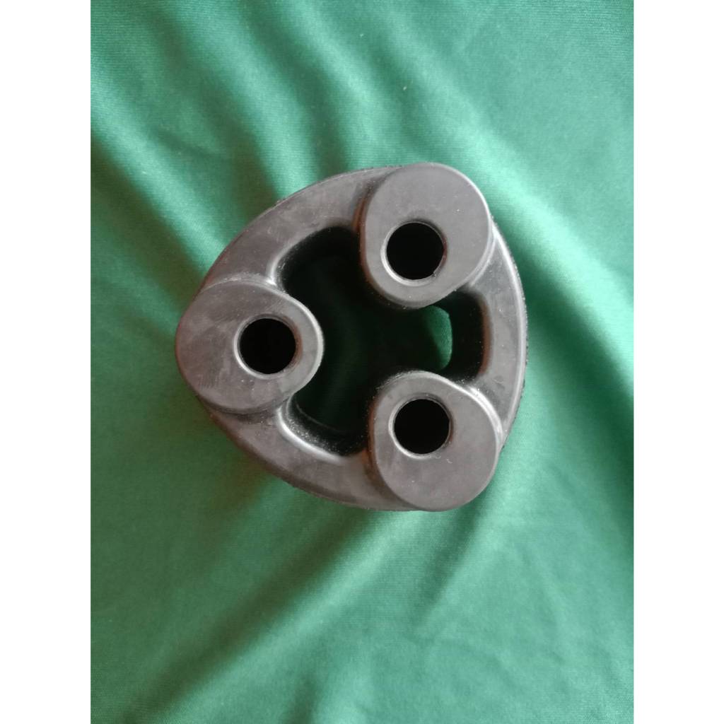 ยางหิ้วท่อไอเสีย ISUZU D-MAX อีซูซุ ดีแม็ก ปี2003-11 รู 9.5 มิล8-97289169-0 คุณภาพดีเยี่ยม