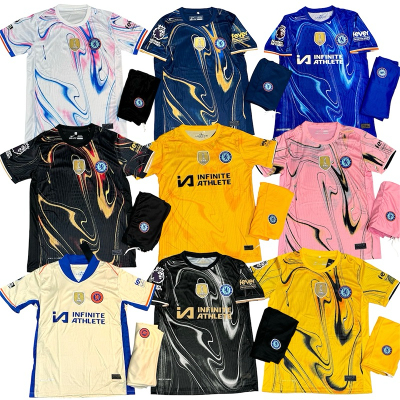 ชุดกีฬาชุดบอลคนโตเป็นชุดเสื้อกับกางเกงขาสั้น