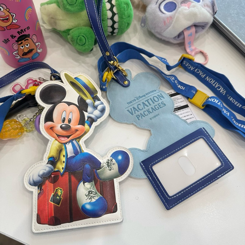 ที่ใส่บัตรพร้อมสายคล้องคอและคล้องข้อมือ ของTokyo disney resort น่ารักมาก🏰💖