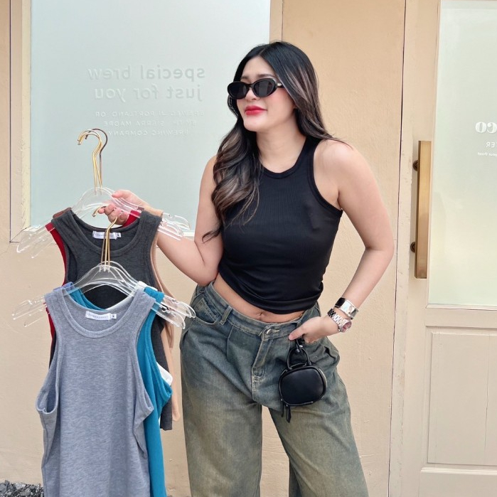 Basic tank top เสื้อกล้ามทรงเบสิค (ผ้าร่อง) งานSize M-L สาวอวบใส่ได้ AOMMKOSHOP - S62