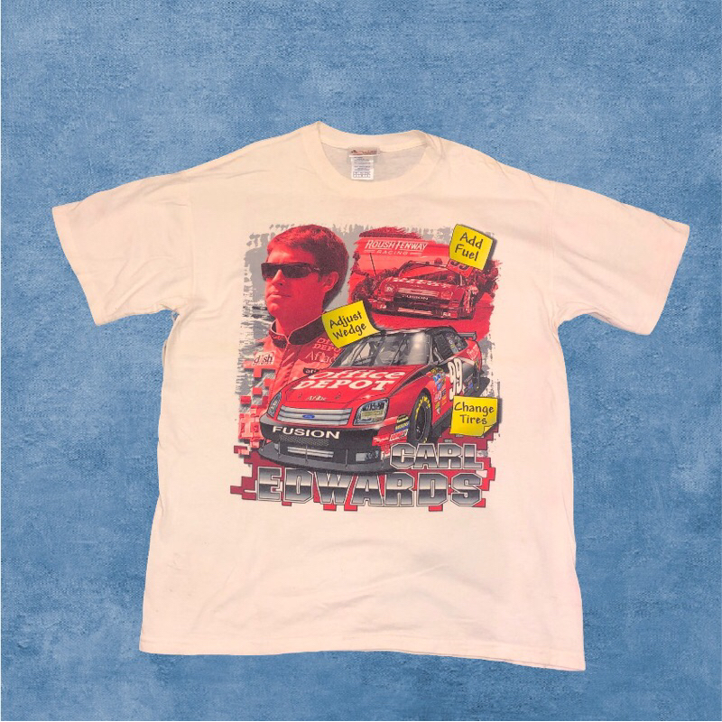 เสื้อยืด NASCAR ของ Carl Edwards