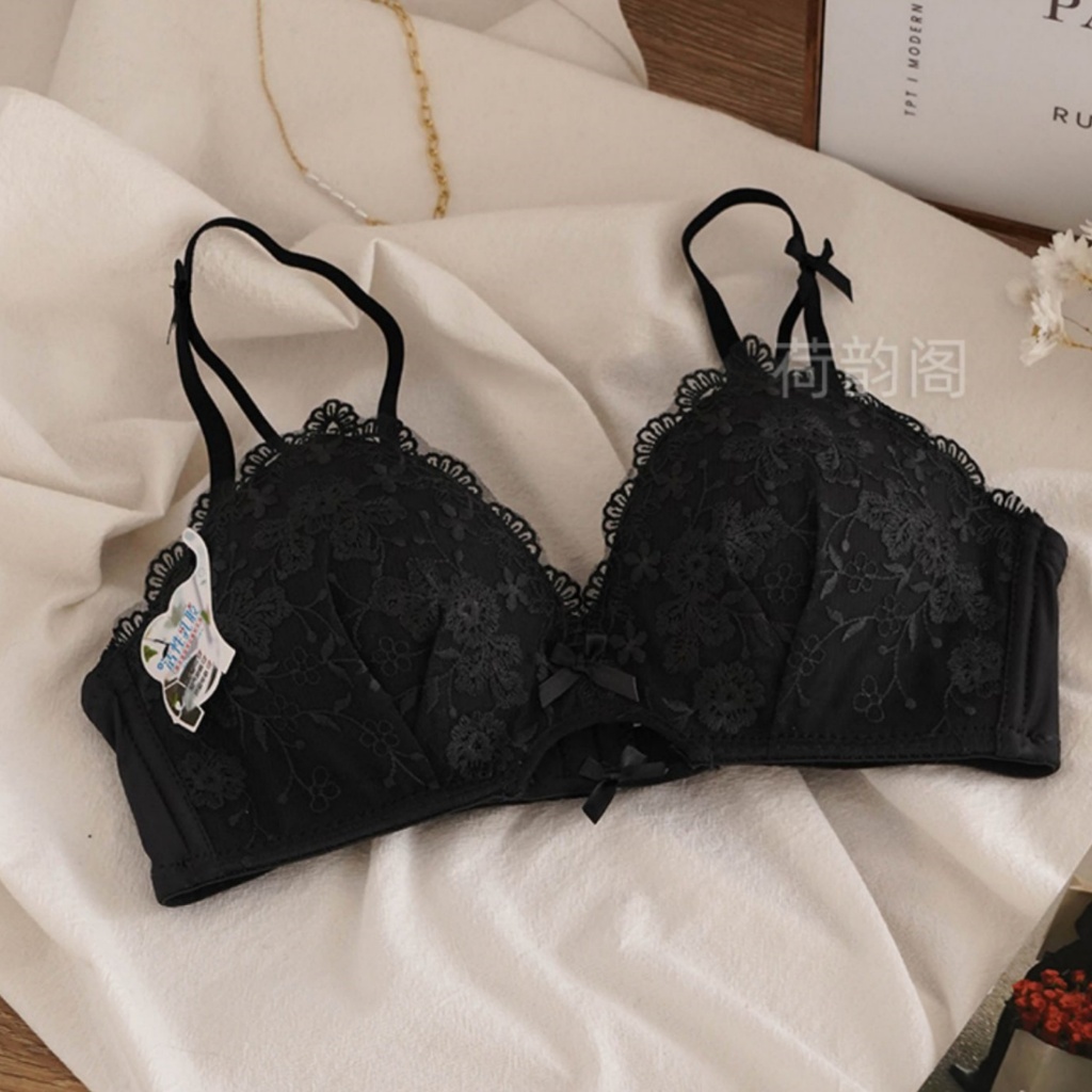 CherryLace👙ชุดชั้นในเซ็กซี่ไร้โครง ผ้าลูกไม้น่ารัก ฟองน้ำดันทรงสวย เนื้อผ้านุ่ม ระบายอากาศดี สวมใส่สบาย สำหรับผู้หญิง - รูปที่ 4