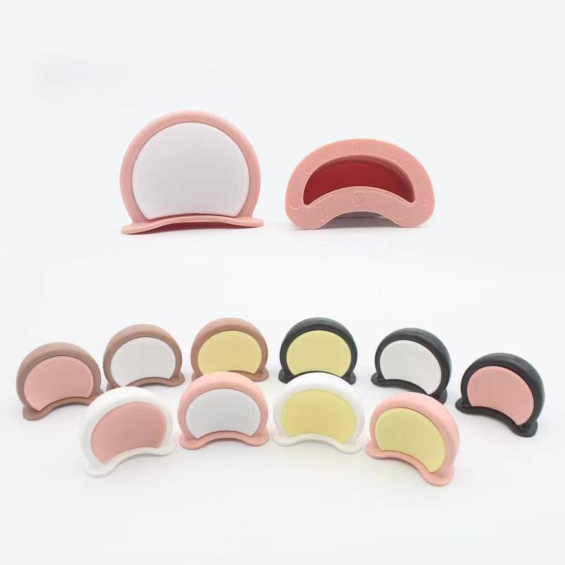 ของขวัญเครื่องมือการเกษตร: ถุงมือและอุปกรณ์เสริมอื่นๆ คุณสามารถรับถุงมือเป็นของขวัญได้เมื่อซื้อผลิตภัณฑ์เครื่องมือการเกษ