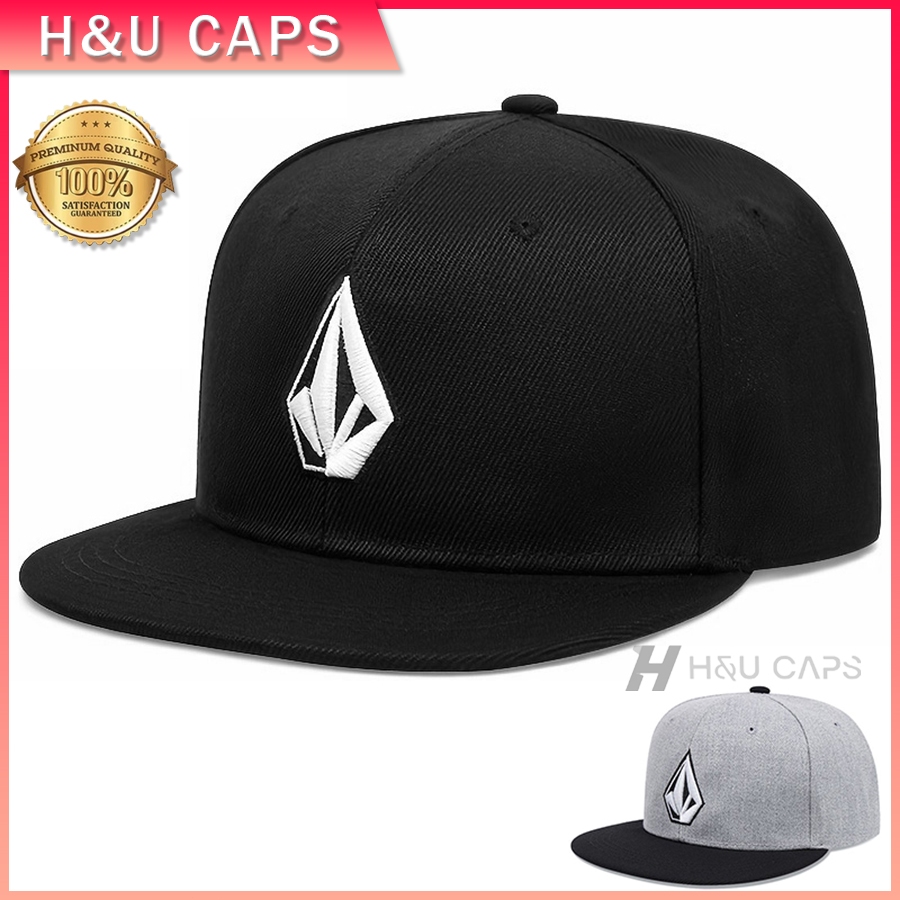 หมวกฮิปฮอป หมวกแบรนด์ Volcom งานปักอักษร หมวกปีกตรง หมวกย้อนยุค ปรับขนาดได้ ระบายอากาศได้ หมวกชาย มี 2 สี Snapback cap