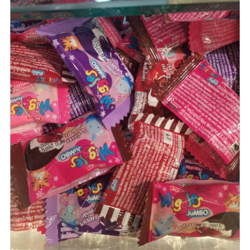 Wiggles มาร์ชเมลโลว์เคลือบช็อกโกแลตสอดไว้แยม (1 ชิ้น)