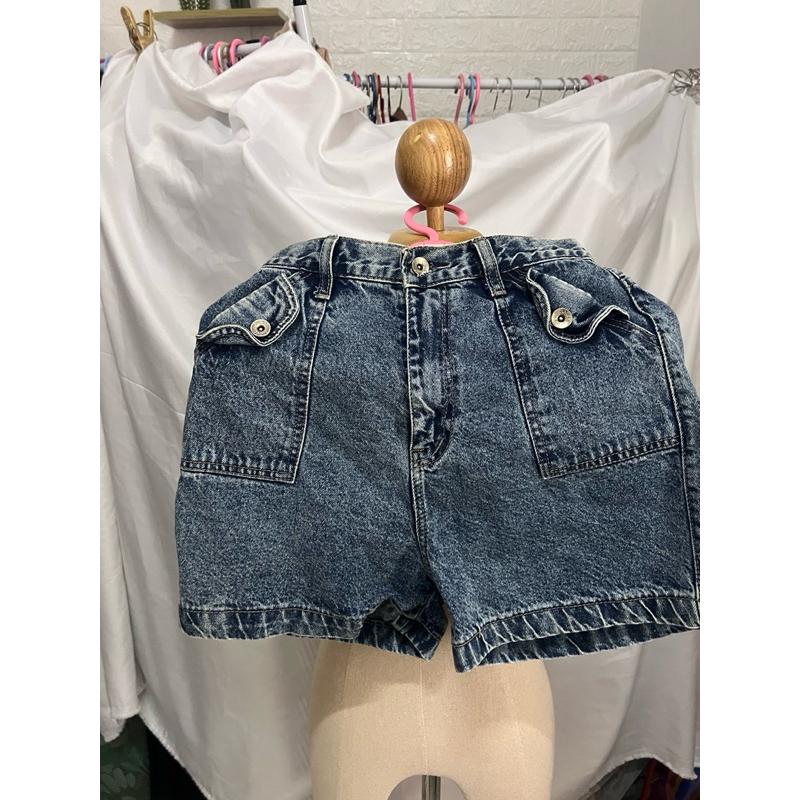 กางเกงยีนส์ขาสั้นป้ายsaran