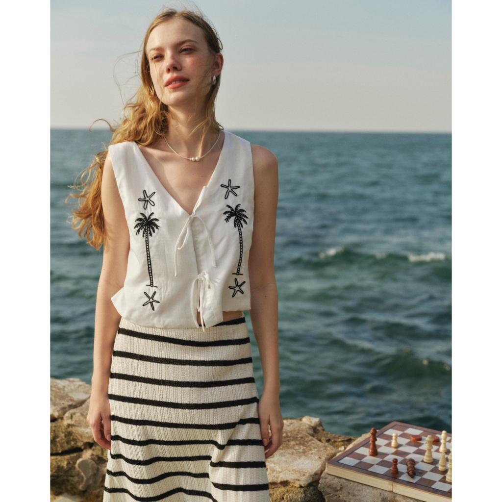 Laguna Palms Vest - White
