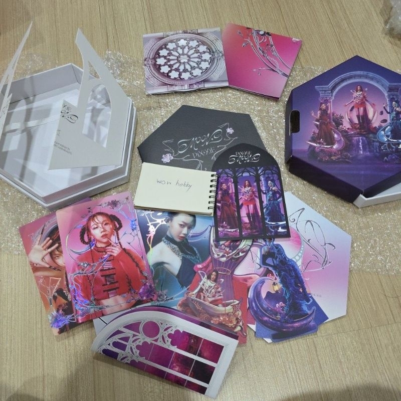 pixxie อัลบั้ม Moon มือ 2 ของครบ ไม่มีแค่การ์ด(ได้ทุกอย่างในรูป)