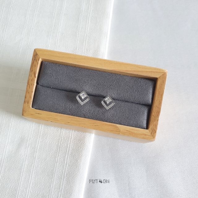 Square diamond silver earrings