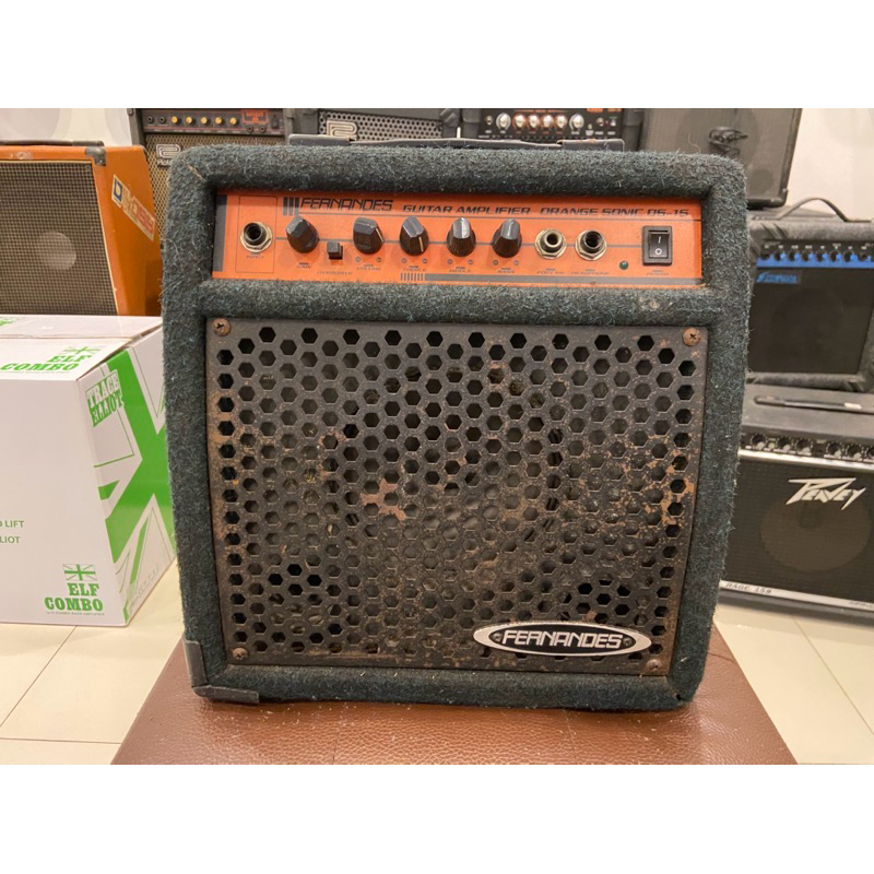 Fernandes DS-15 แอมป์กีต้าร์ไฟฟ้า มือสอง สภาพสวย ดอกลำโพง 6 นิ้ว 15w. ไฟ220v