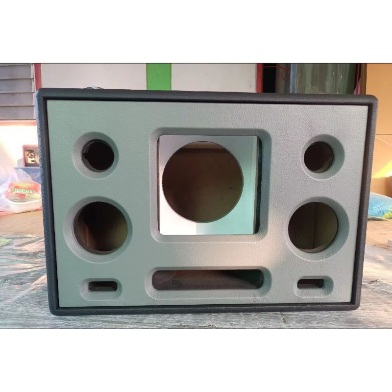 ลำโพงบลูทูธ 6.5 แบนพาส(งานหุ้มหนัง) ลำโพงบลูทูธ ลำโพงDIY กลาง 3 นิ้ว  ไม้ MDF หนา 12 mm. ลำโพงหุ้มหนัง เลือกสีเองได้