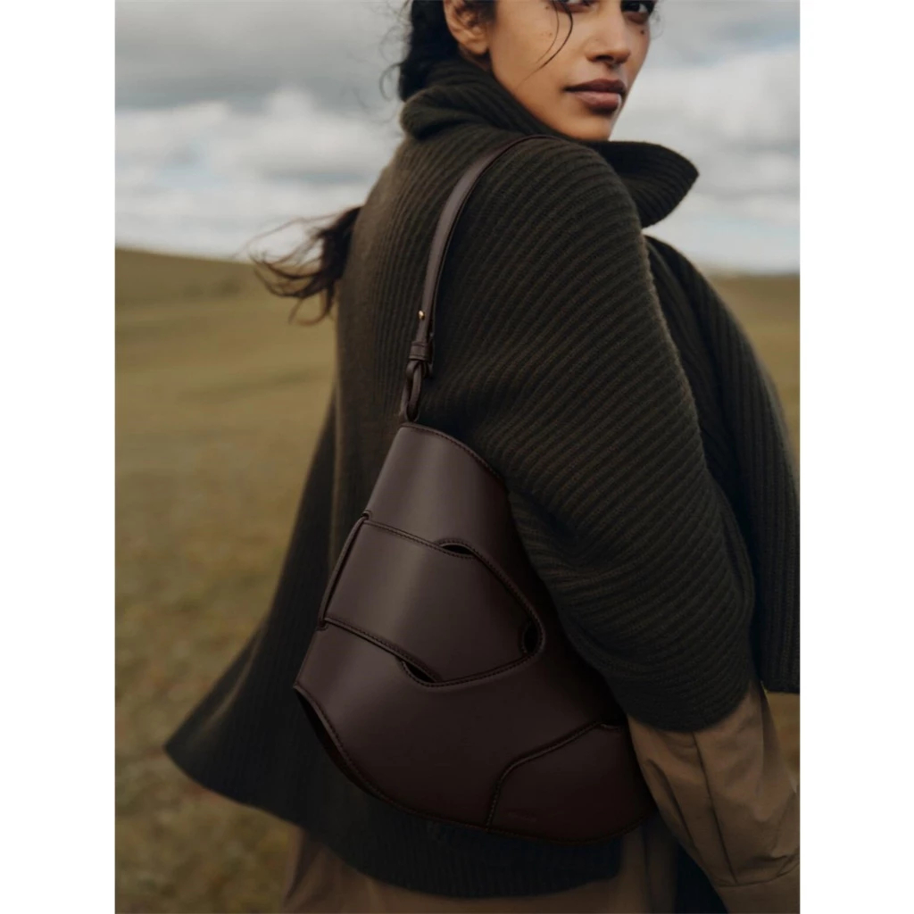 「ของแท้ 100 %」Polene Nodde Hobo Bag กระเป๋าถือ กระเป๋าสะพายข้าง