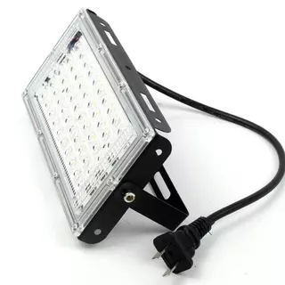 ถูกที่าสุด สว่างมาก ไฟสปอตไลท์ LED กันน้ำ โคมไฟ ไฟถนน ไฟติดข้างบ้าน หลอดไฟ IP65 เหมาะสำหรับใช้งานภายในอาคาร