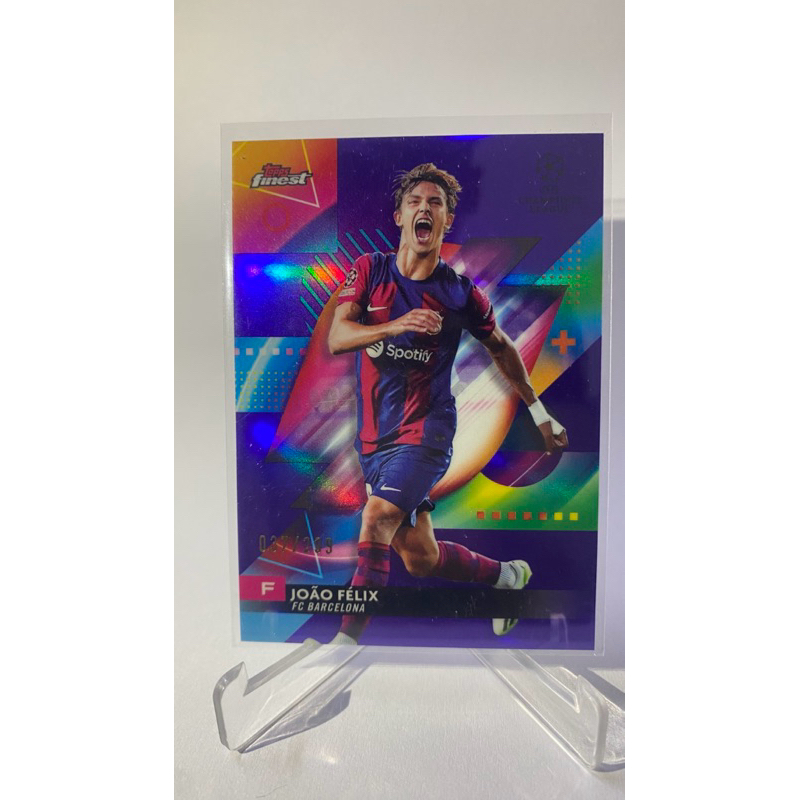 การ์ดนักฟุตบอล JOAO FELIX (การ์ด Run# 137/299) FC BARCELONA, Topps Finest 2024