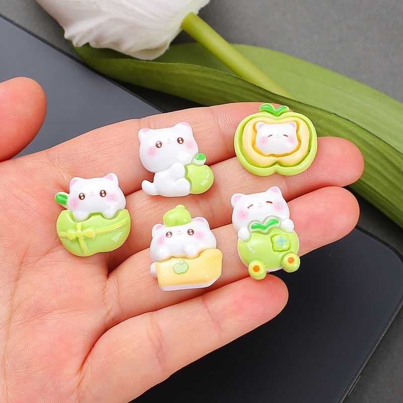 10ชิ้น🎈เรซิ่นนุ้งแมวแอปเปิ้ลเขียว🍏 เรซิ่นน่ารักๆสีเขียวสดใส ตกแต่งงานdiy กิ๊บเคสมือถือ