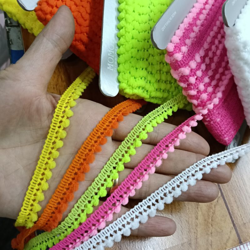 ลูกไม้เทปลายตุ้มเมตรละ5บาทขายครั้งละ 2 เมตร 10 บาท