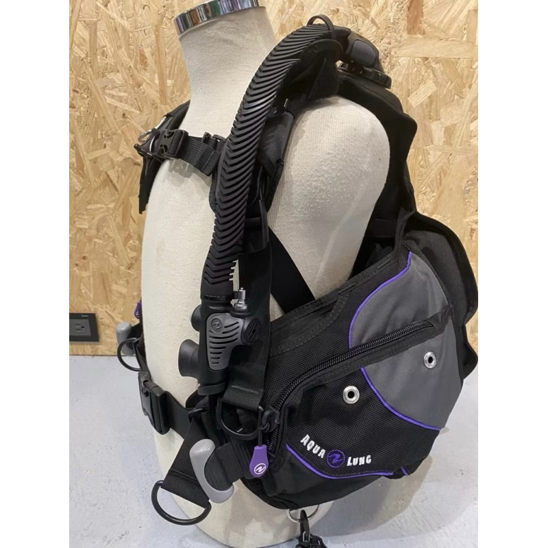 USED AQUALUNG SOUL PURPLE SIZE S XS/SM BCD with BPI