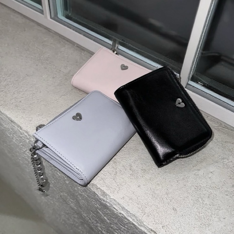 🎀 PREORDER / พร้อมส่ง 🎀 — FENNEC HEARTY ZIPPER WALLET