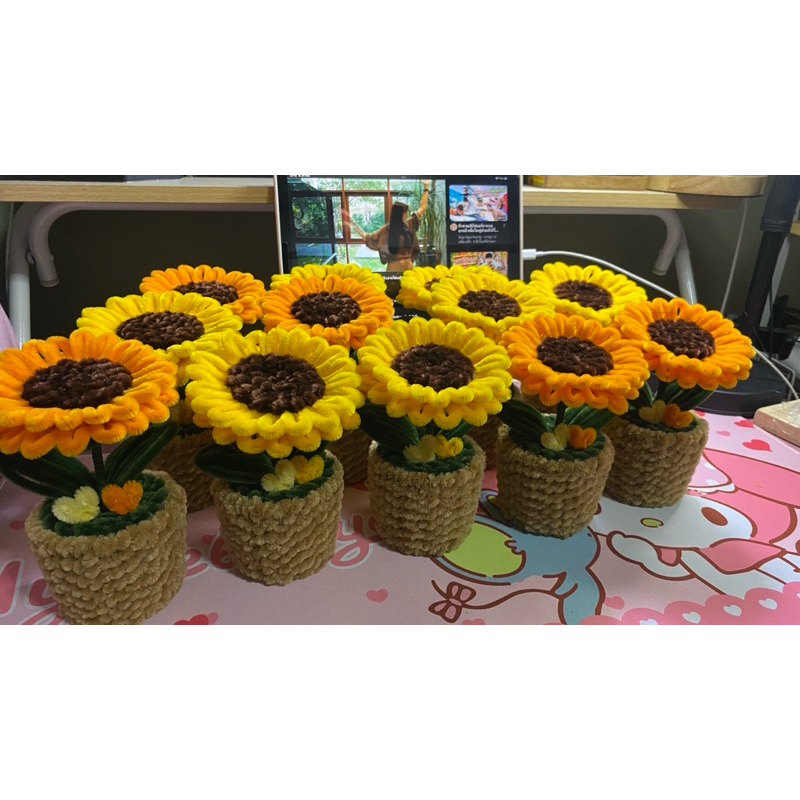 กระถางดอกทานตะวันลวดกำมะหยี่(สีเหลืองส้ม )มีกล่อง ผูกโบว์ แถมการ์ด - รูปที่ 4