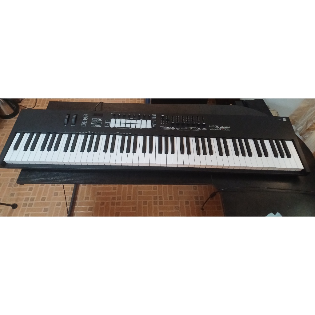Novation Launchkey 88 Mk3 มือสอง สภาพ 90%