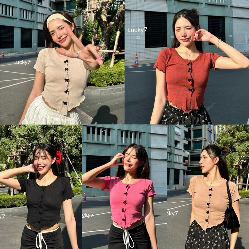 BY IRA ❣️พร้อมส่ง❣️เสื้อไหมพรมแขนสั้น คอกลม ดีเทลกรดุมโบว์ สไตล์เกาหลี แฟชั่นฤดูร้อน