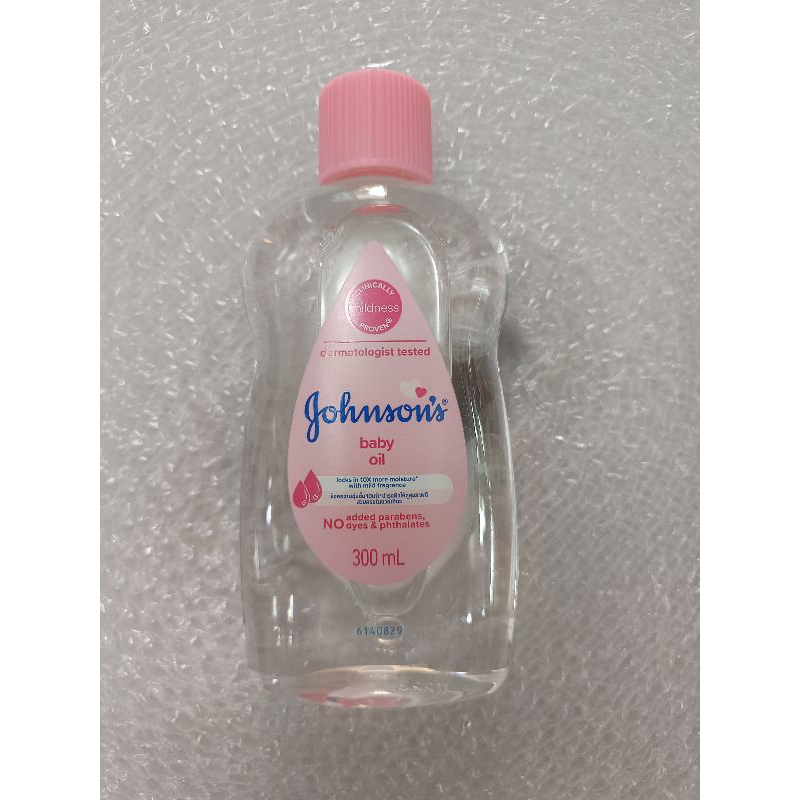 Johnson's baby oil 300 ml.exp 20/02/2028