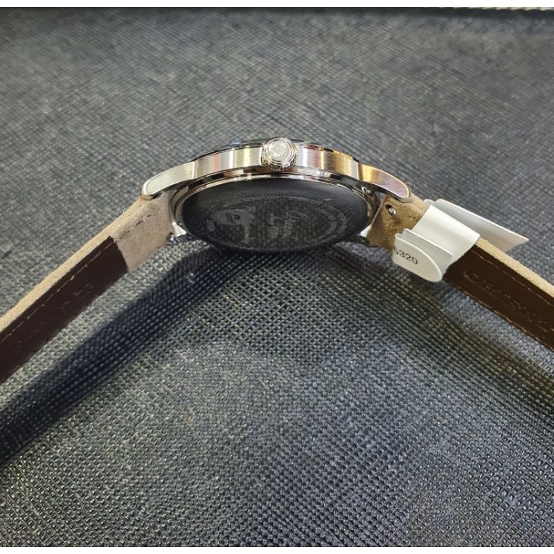 นาฬิกาข้อมือผู้ชาย Orient Bambino 38 Solar Limited 75ปี  RA-WK0006S ผลิต750เรือนทั่วโลก