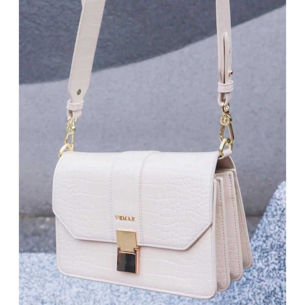 (ส่งต่อ) Vemar - Lizzo กระเป๋าทรงเปียโนหนังจระเข้เทียม