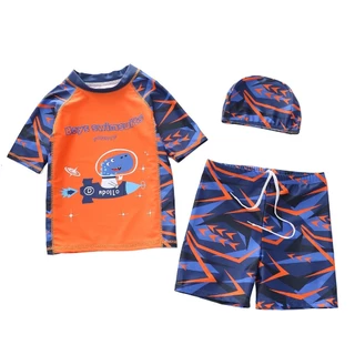NEW ชุดว่ายน้ำ ชุดว่ายน้ำเด็กผู้ชาย ชุดว่ายเด็ก มี 3 ชิ้น เสื้อ+กางเกง+หมวก กันUV เนื้อผ้าอย่างดี /size90-140cm SW