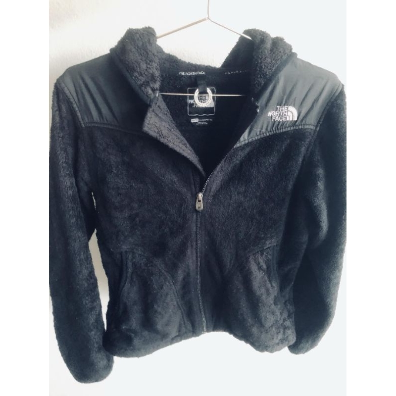 เสื้อกันหนาว the north face สีดำ