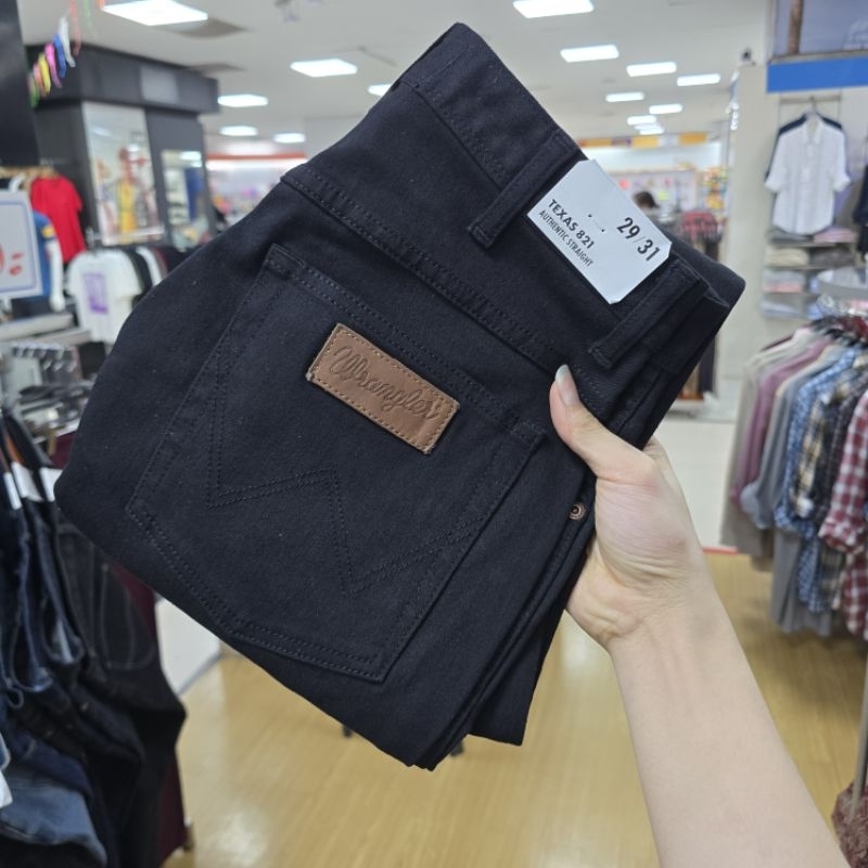 กางเกงยีนส์ Wrangler ผู้ชาย ทรงกระบอกใหญ่[Authentic straight] ผ้ายืด สีดำ รุ่น[MXTEXF49]