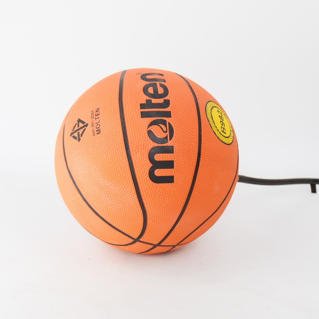 ลูกบาสเกตบอลยี่ห้อMolten รุ่น B982 ลูกบาสเกตบอลมาตรฐาน
