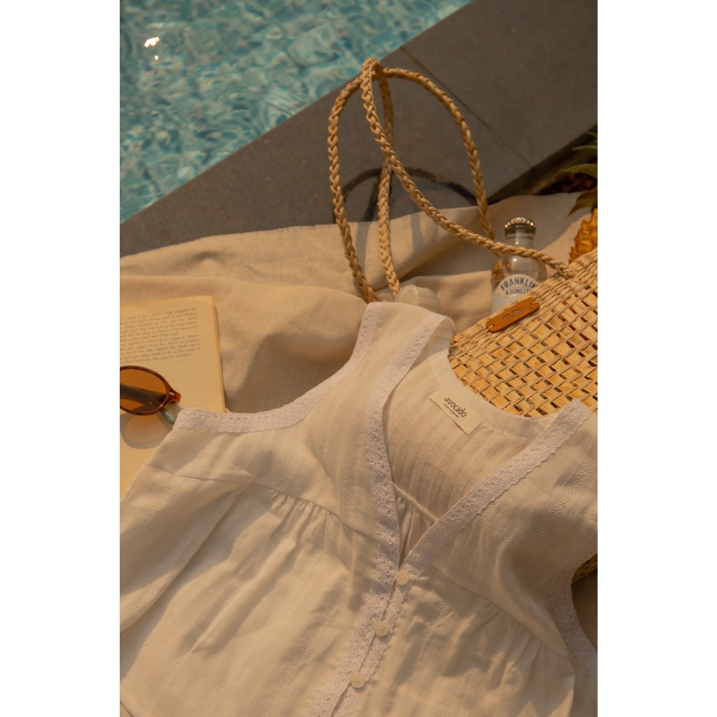 avo pimma vest เสื้อแขนกุด เสื้อที่เหมาะกับ summer นี้ที่สุด