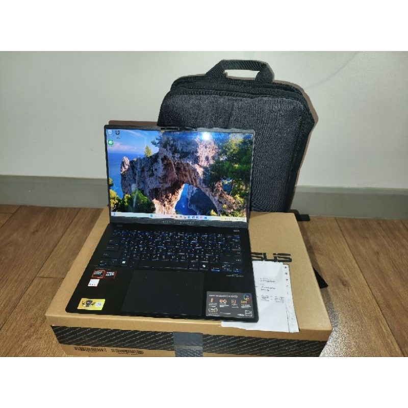 ASUS Vivobook S 14 AMD Ryzen™ 7 8845HS 16GB 1TB