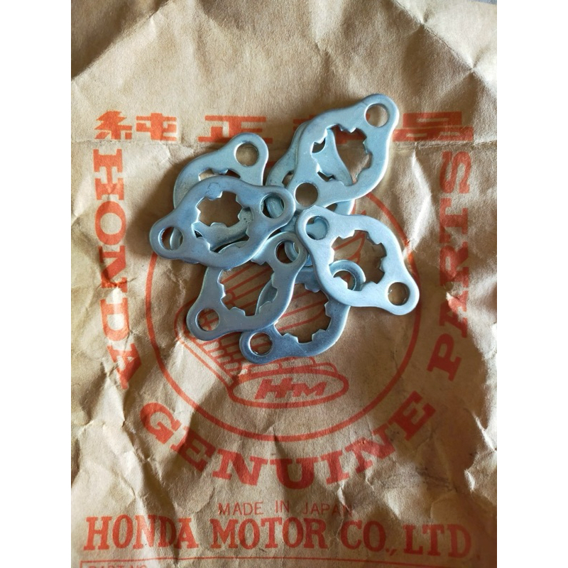 แหวนล็อค สเตอร์หน้า Honda C50 C65 C70 C700 C900 แท้ใหม่   ราคา/1ชิ้น