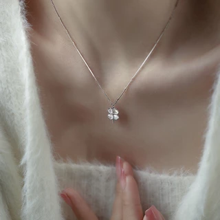 Jewelry Lucky Stone Necklace สร้อยคอทองคำขาว สร้อยหินนำโชค X008L
