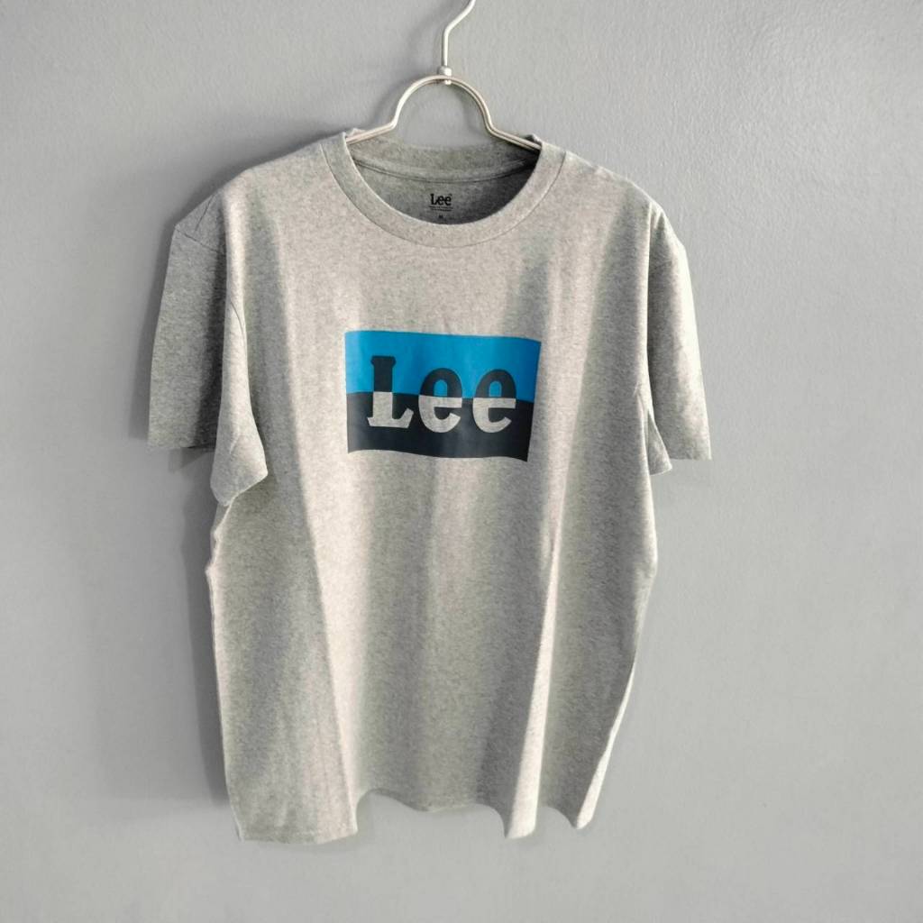 เสื้อยืดคอกลม Lee รุ่น Le S624MTSSS13 100%cotton ผ้านุ่มสวมใส่สบายราคา 1,190 บาท ขาย 490 บาท