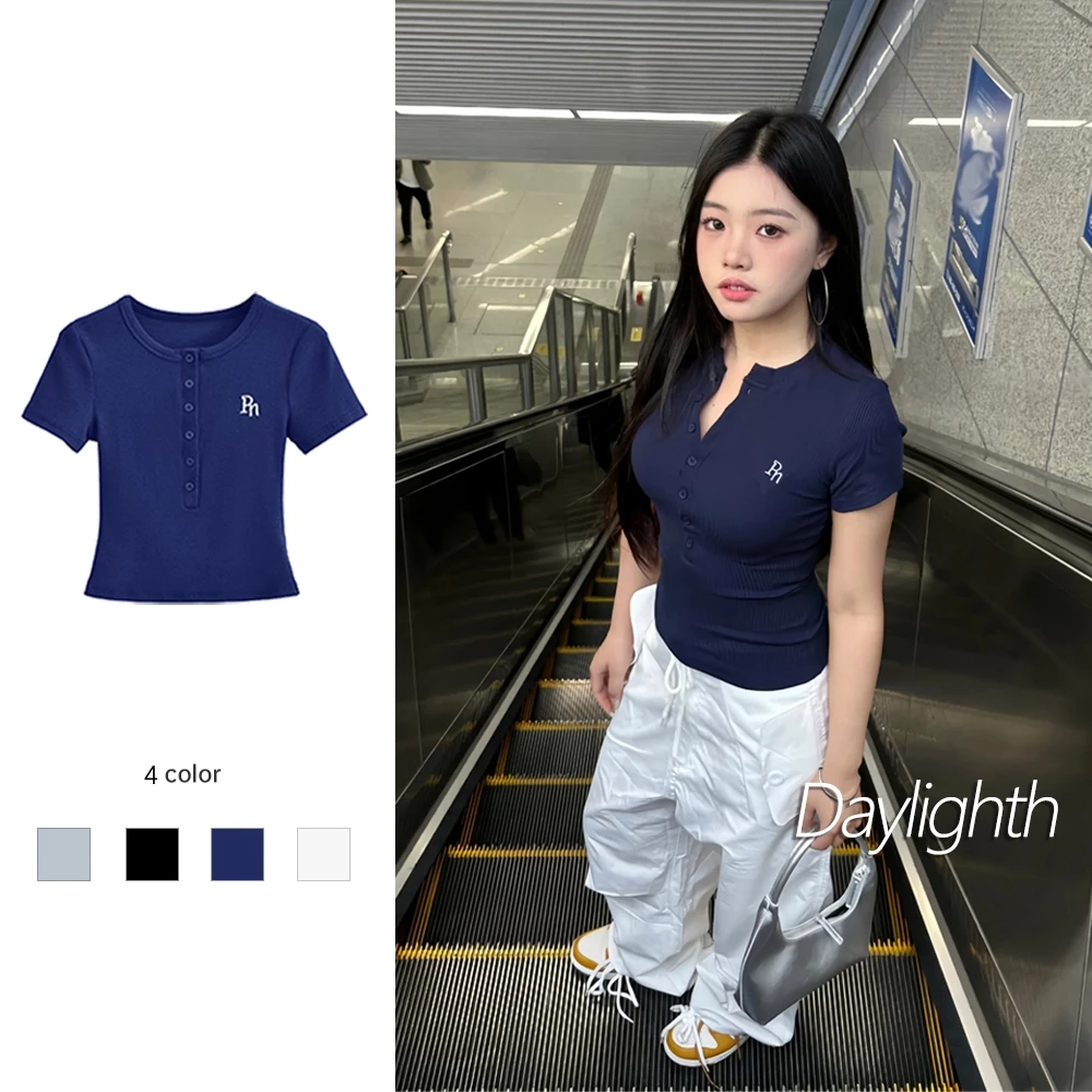 เสื้อยืดแขนสั้นย้อนยุคผู้หญิงเข้ารูปเสื้อยืดปักลำลองเสื้ออเนกประสงค์ เสื้อผ้าผู้หญิง เสื้อ