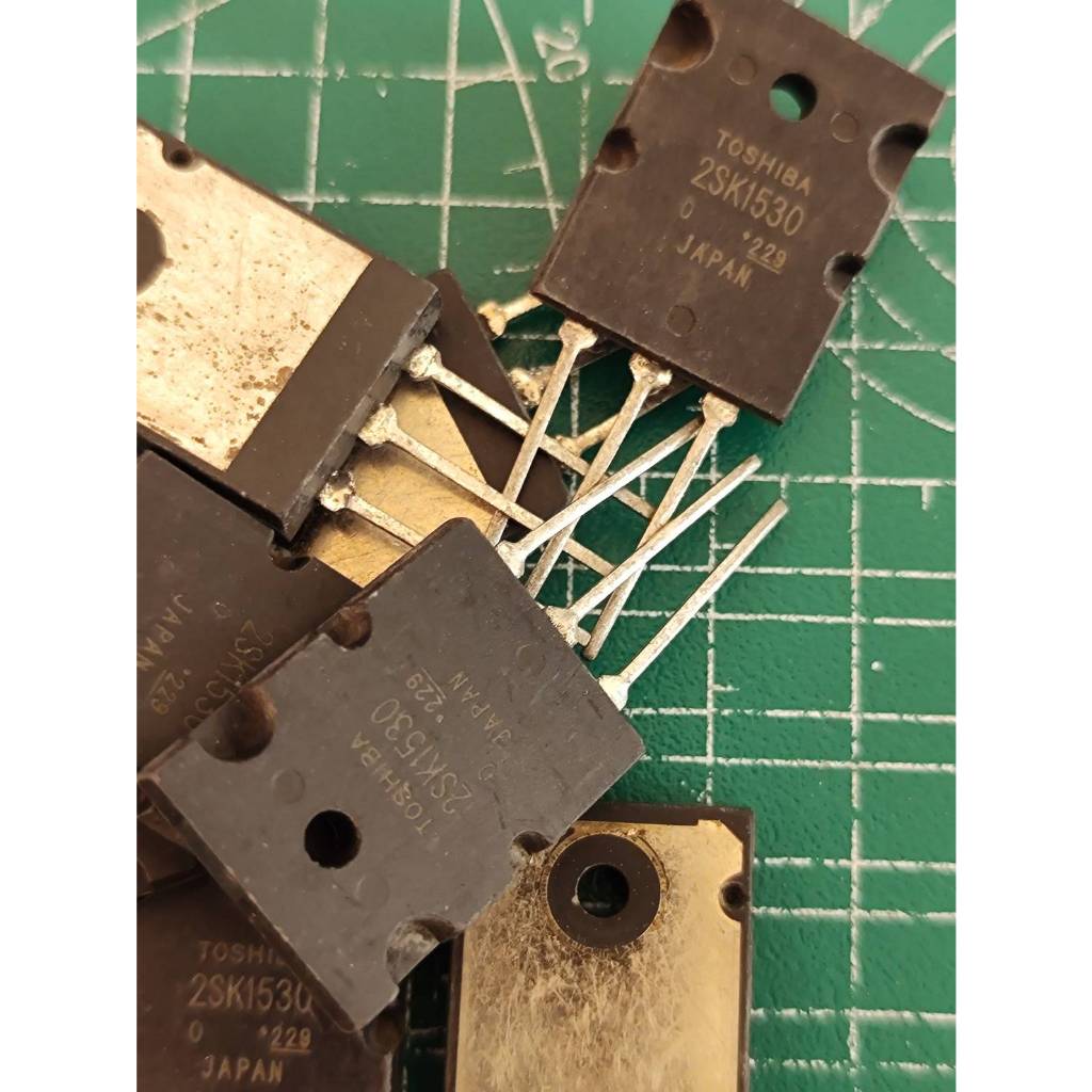 J201 2sk1530 2sj201 k1530 เพาเวอร์แอมป์คู่เสียงกำลังสูงพร้อมหลอด มือสอง