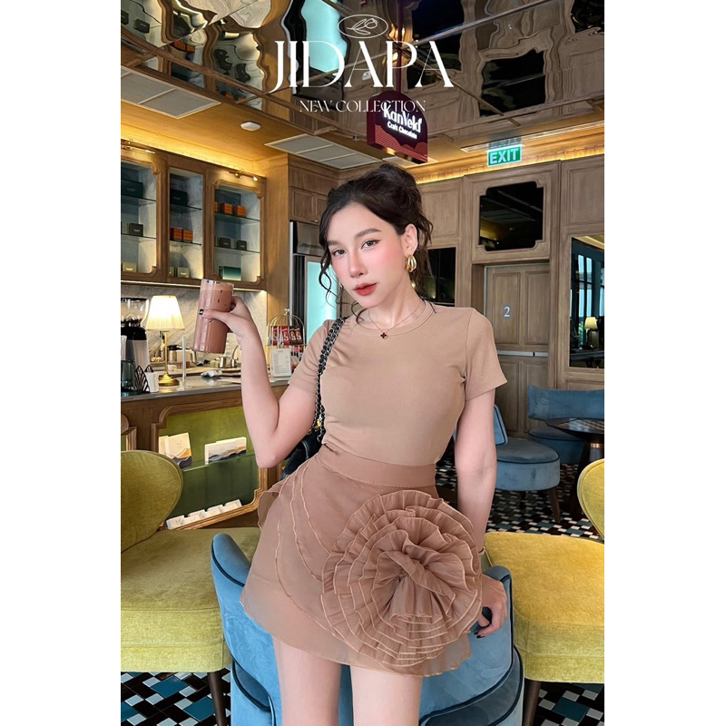 ชุดเซตกระโปรงกางเกงกุหลาบสีน้ำตาล งานป้าย Jidapa SizeL ***มือ1ป้ายห้อย