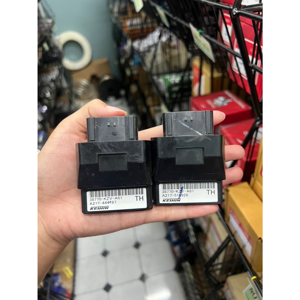 กล่องไฟ ECM ECU s4 มือสอง