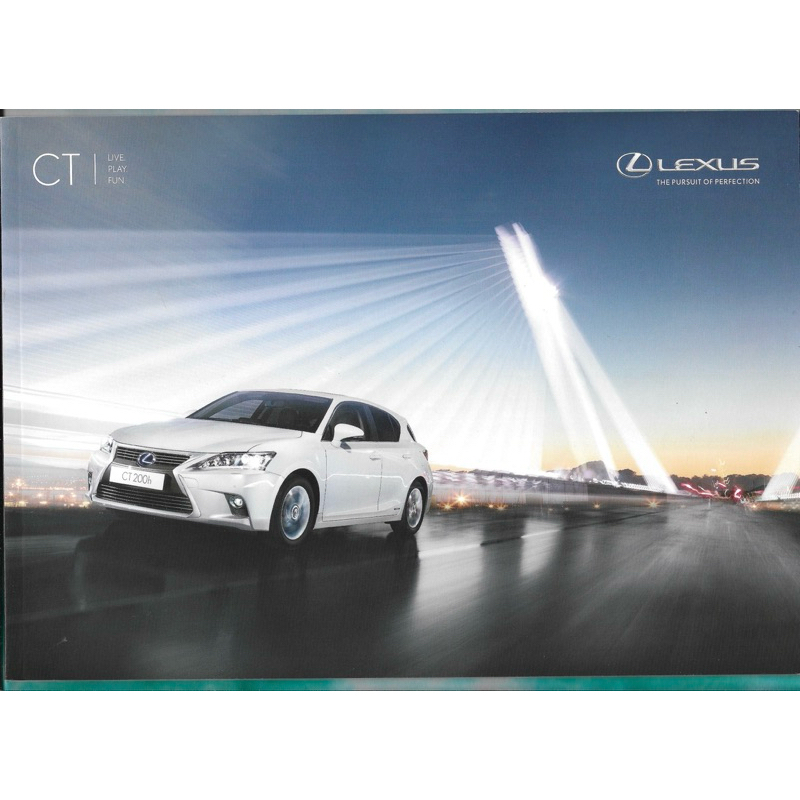 โบรชัวร์รถยนต์ LEXUS CT200h