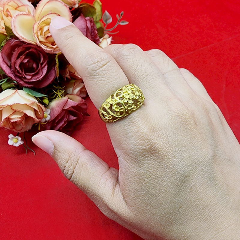 แหวนงานดิบทองเหลืองฉลุลายดอกไม้ งานดิบไม่ได้ชุบ ทองเหลืองโบราณ แฟชั่น ใส่ได้ทุกโอกาส ใส่อาบน้ำได้ พร้อมส่ง รูปถ่ายจากสิน - รูปที่ 3