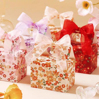 ✅มาใหม่✅กล่องของขวัญ ผูกโบว์แก้ว ลายดอกไม้ผลิใบ สีสันสดใส ตอ…